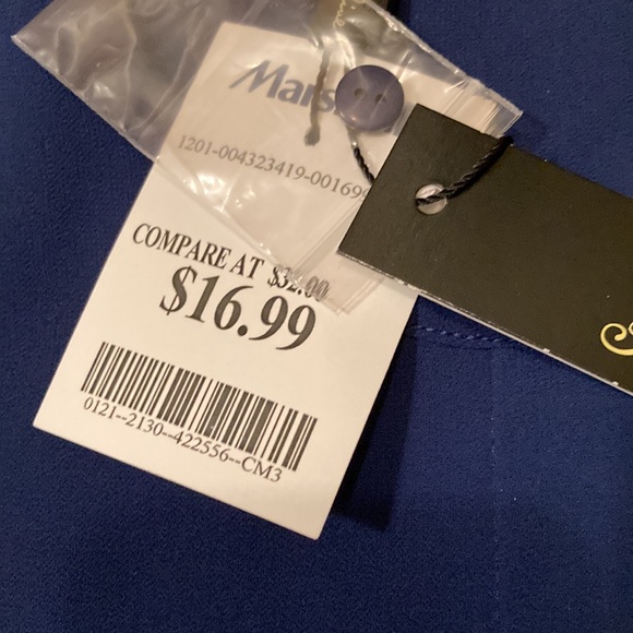 ROSE & OLIVE NAVY BLUE BLOUSE. SIZE M. IT HAS A FLAP OVER THE BUTTONS. V-NECK - Picture 3 of 6